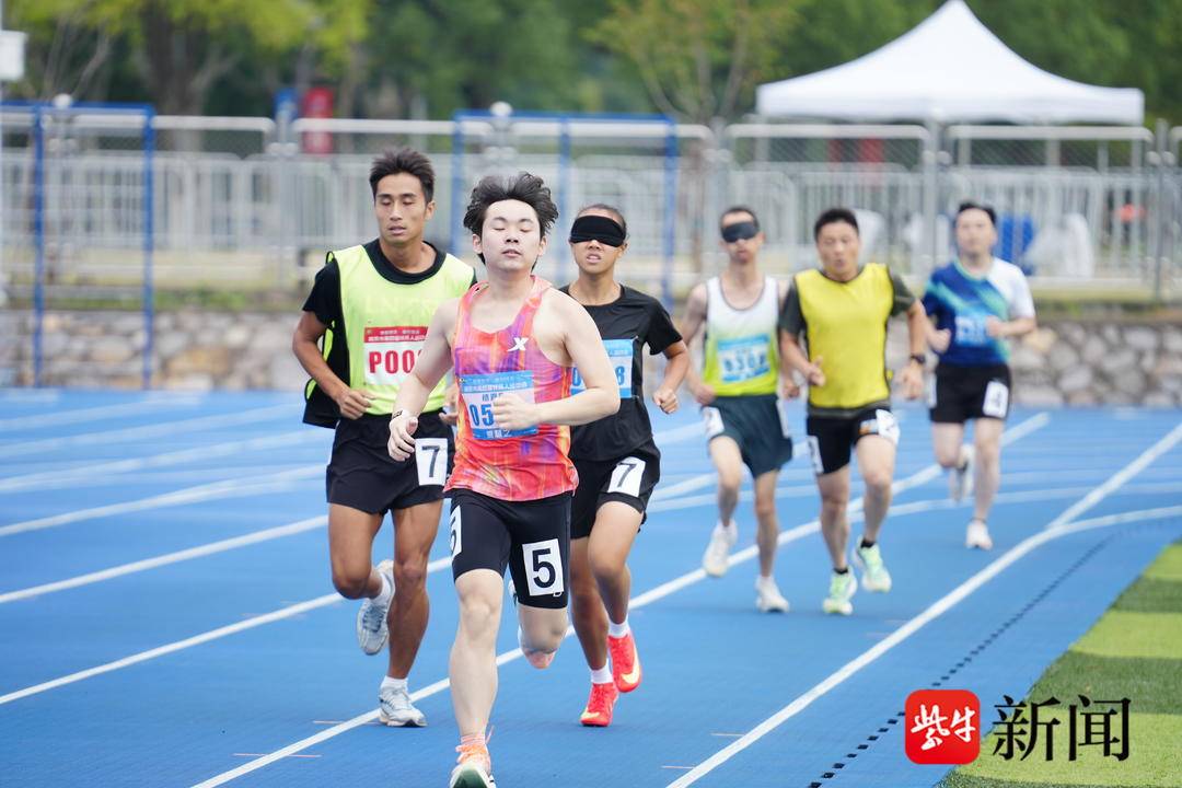 铅球, 多名运动员, 在闭幕式上 铅球, 多名运动员, 在闭幕式上